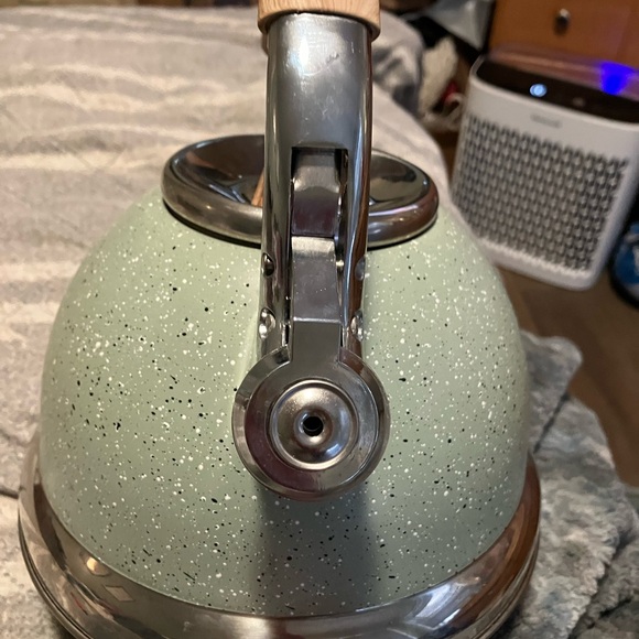 David Burke Speckled Home Tea Kettle - Picture 4 of 8